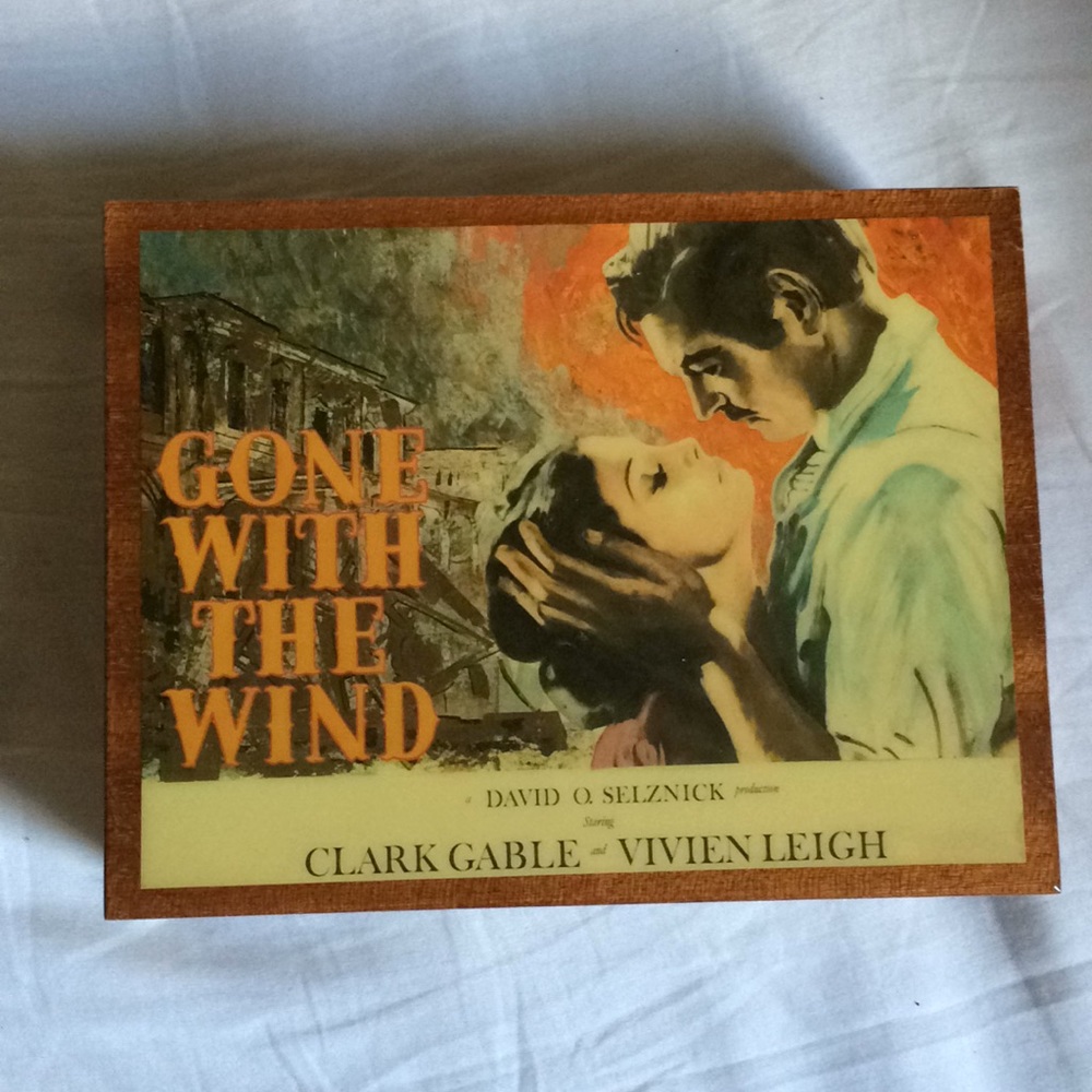 Gone with the wind musical jewelry tray